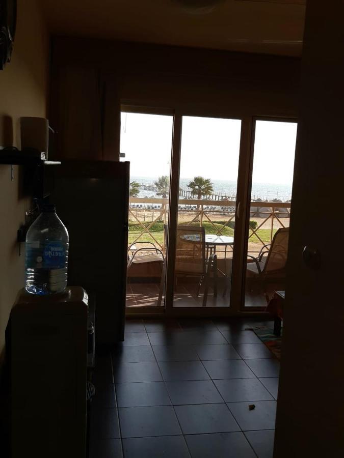 Seaview Chalets In Porto South Beach - Families Only 아인 수크나 외부 사진