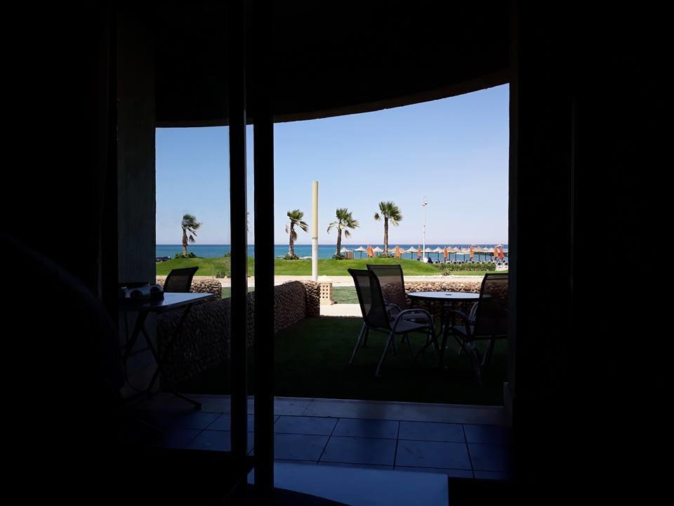 Seaview Chalets In Porto South Beach - Families Only 아인 수크나 외부 사진